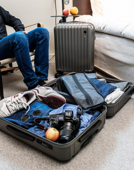 Matkalaukku Printisso Urbane - Keskikokoinen Graphite Grey