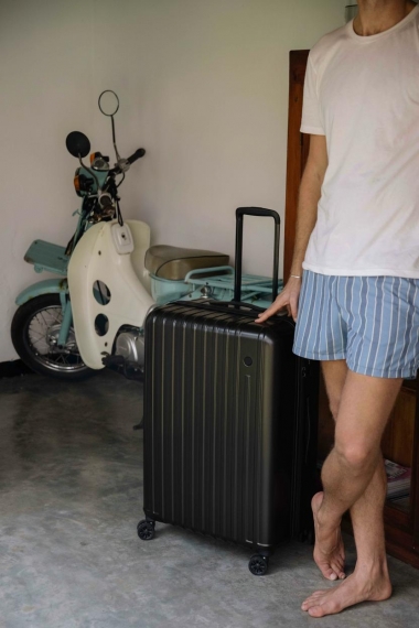 Matkalaukku Printisso Urbane - Iso Galaxy Black